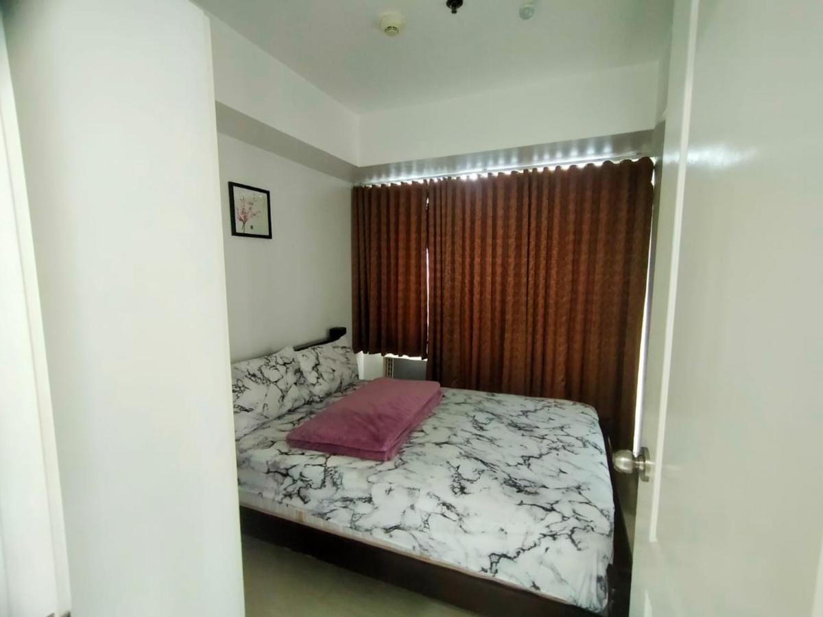 Beach Front Living In The Heart Of The City, Azure Residences Manila Esterno foto