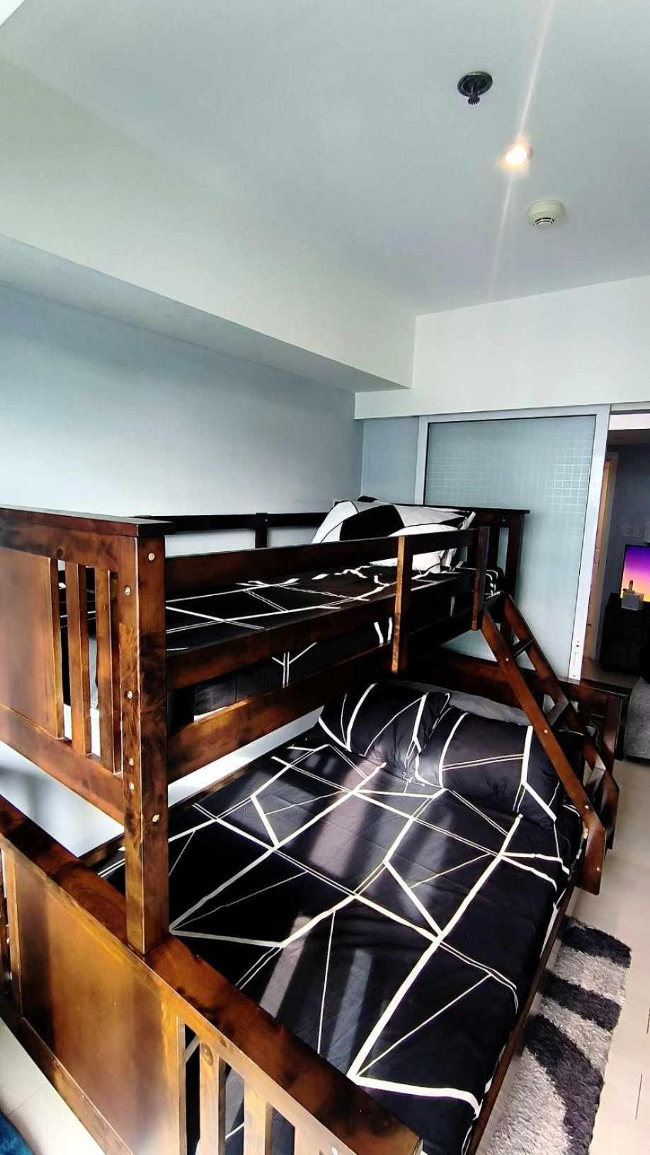 Beach Front Living In The Heart Of The City, Azure Residences Manila Esterno foto