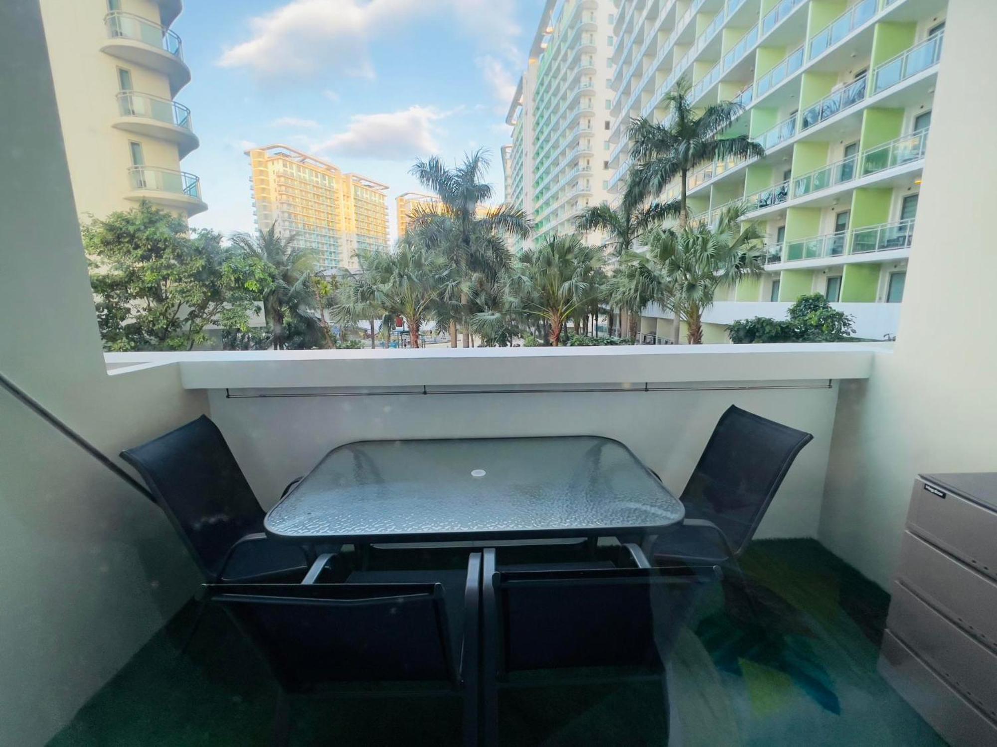 Beach Front Living In The Heart Of The City, Azure Residences Manila Camera foto