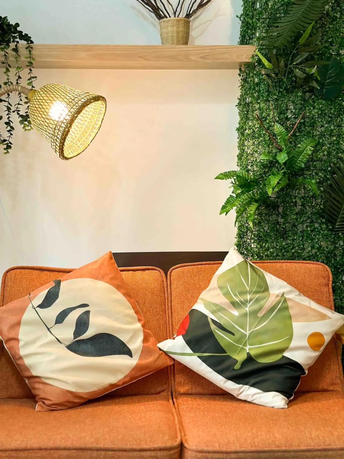 Beach Front Living In The Heart Of The City, Azure Residences Manila Esterno foto